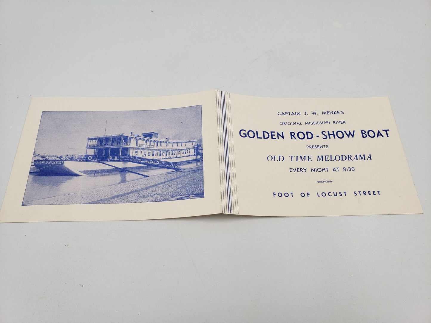 Showboats: The History of an American Institution