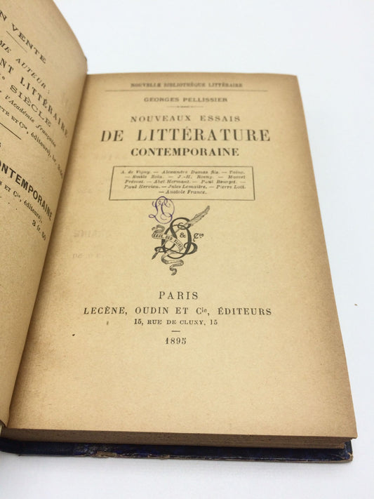 Nouveax Essais de Litterature Contemporaine