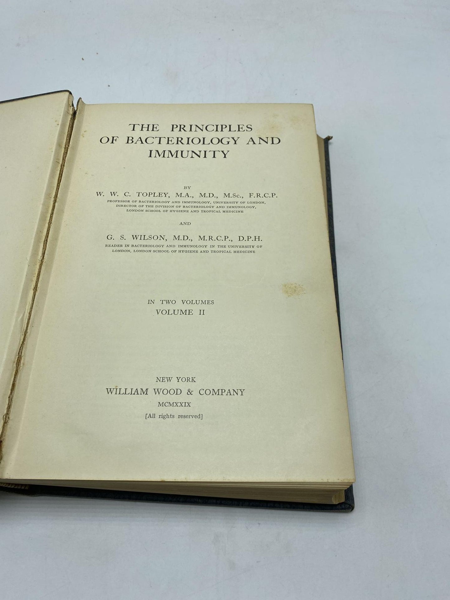 The Principles of Bacteriology and Immunity (2 Volumes)