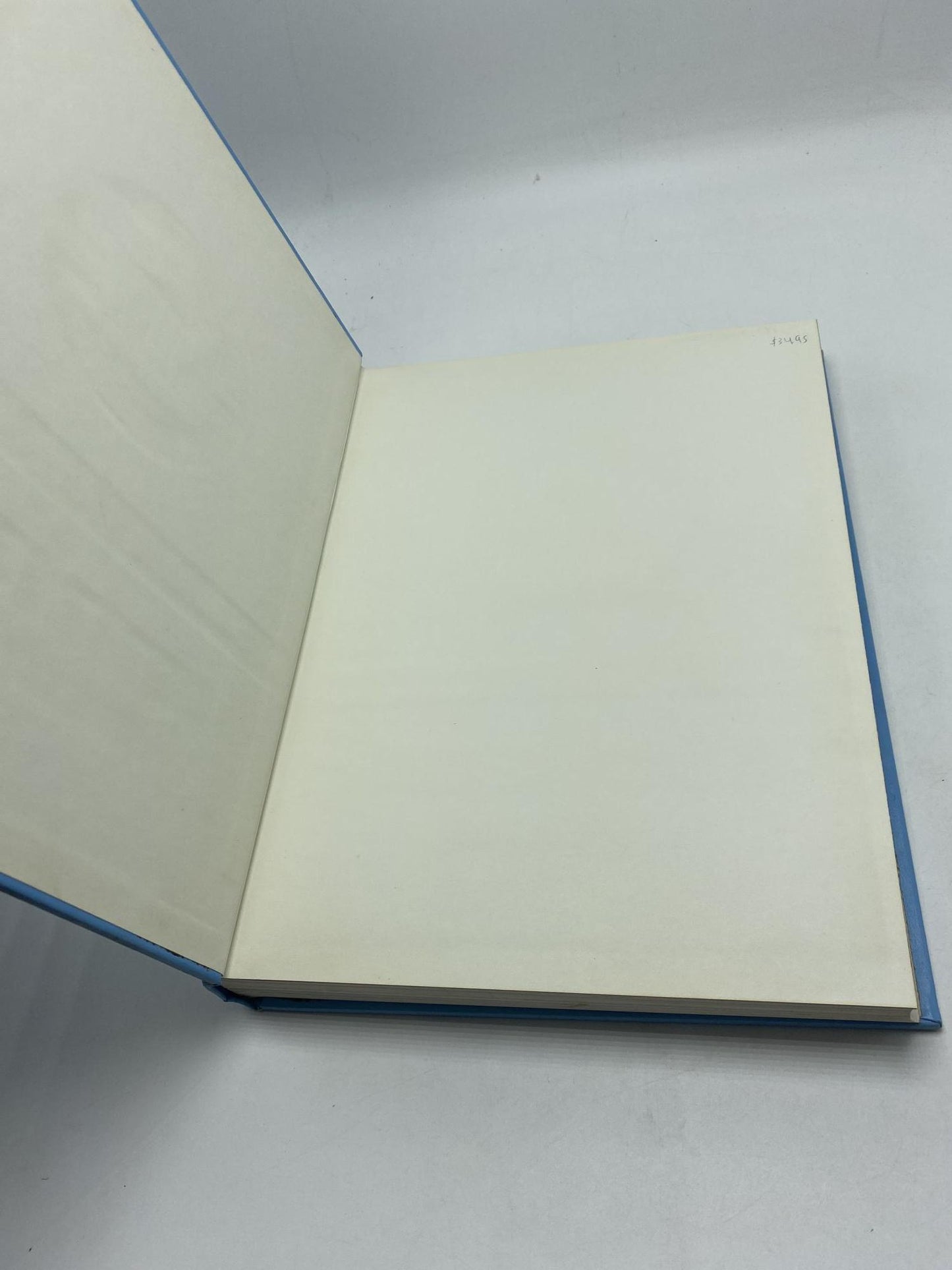 1975 Petit Jean Harding College Yearbook