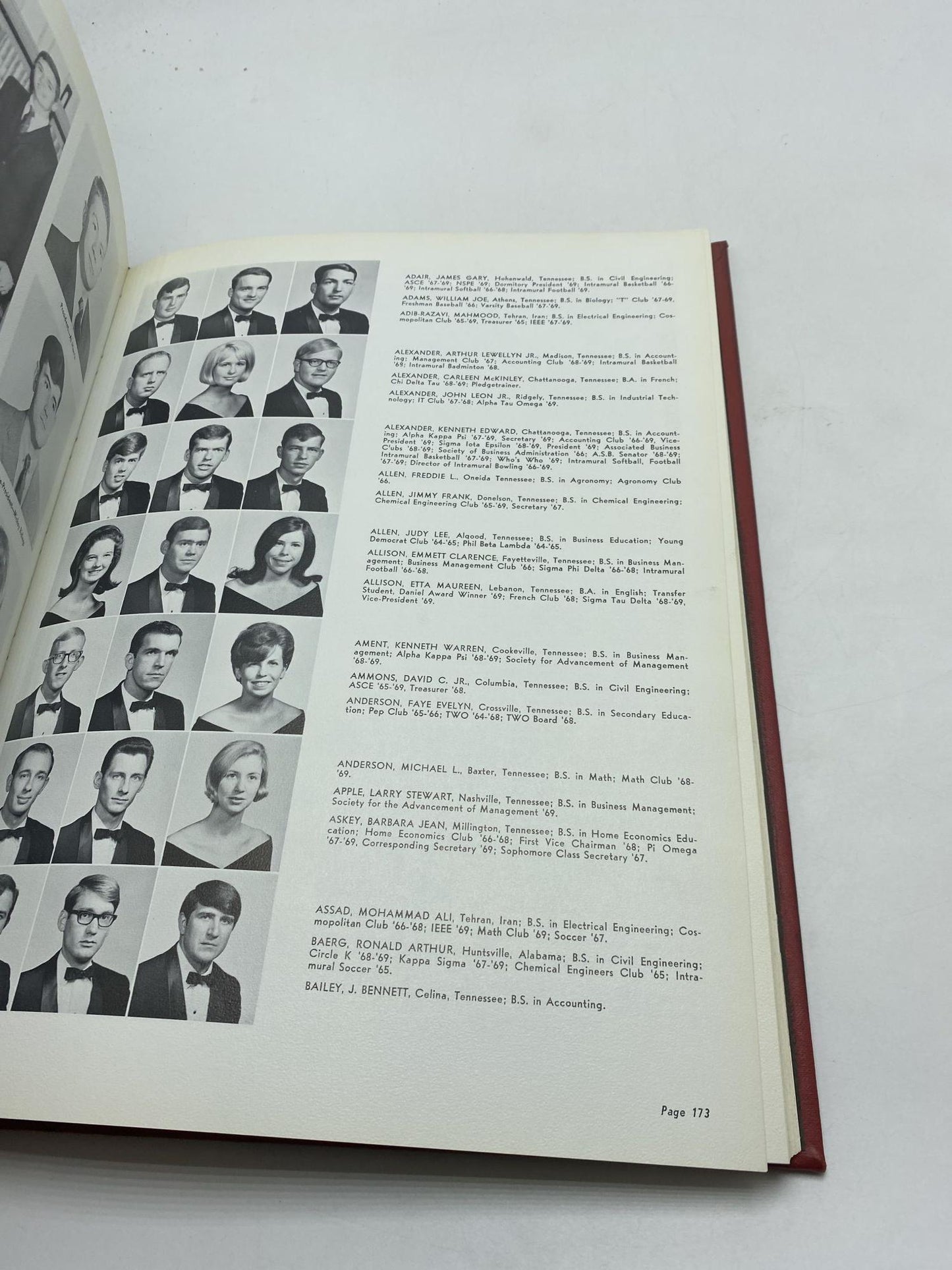 The Eagele: Tennessee Technological University Yearbook Volume 44