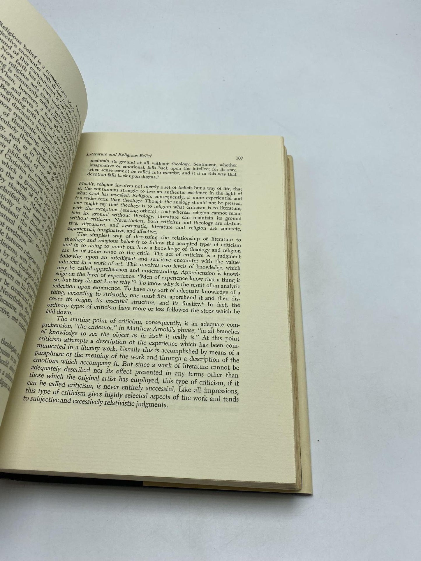 Mansions Of The Spirit: Essays In Religion And Literature