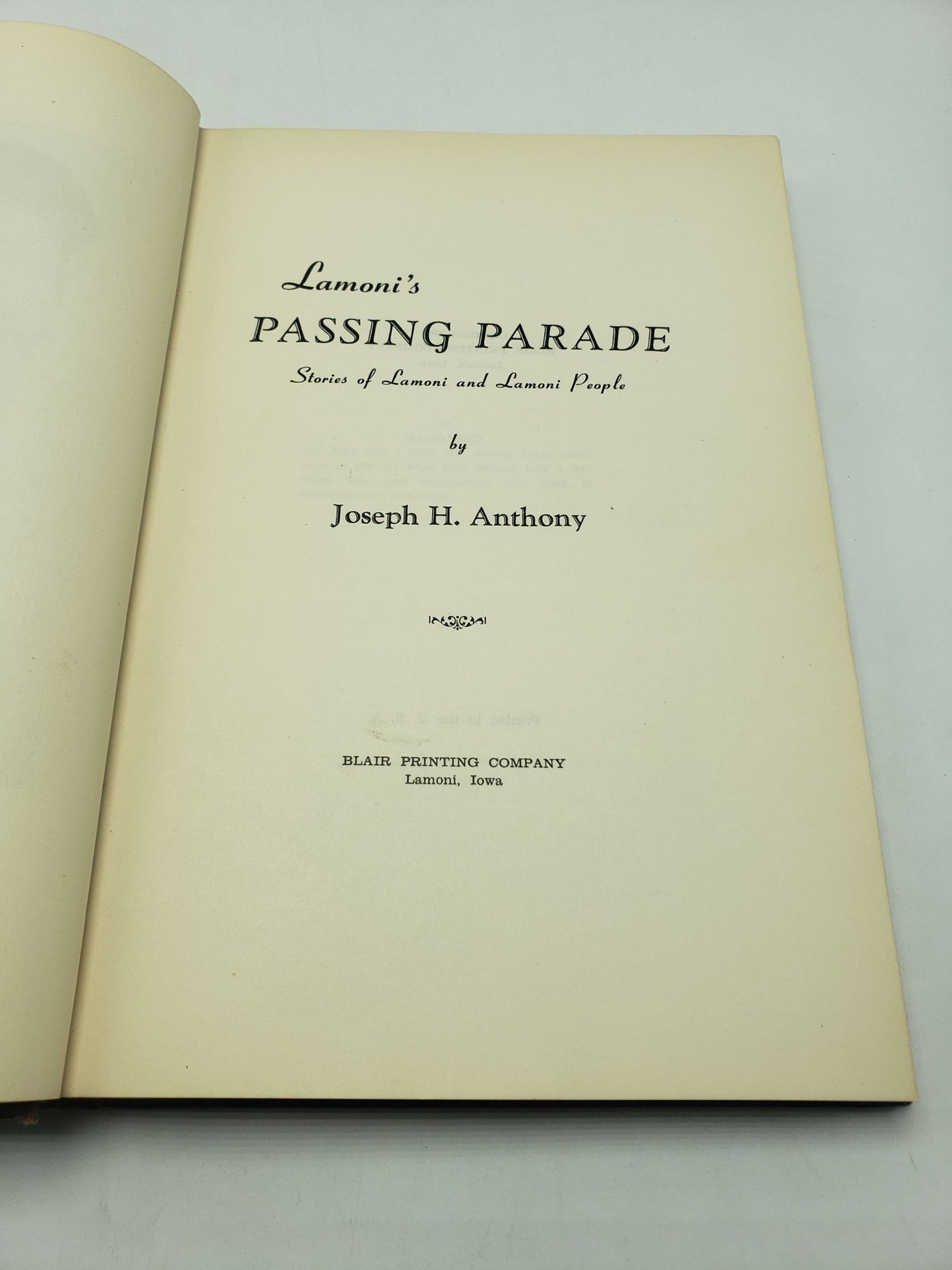 Lamoni's Passing Parade: Stories of Lamoni and Lamoni People
