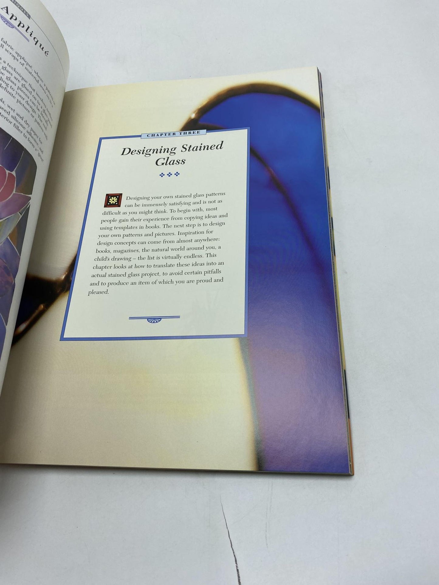 The Complete Stained Glass Course : How to Master Every Major Glass Work Technique, with Thirteen Stunning Projects to Create