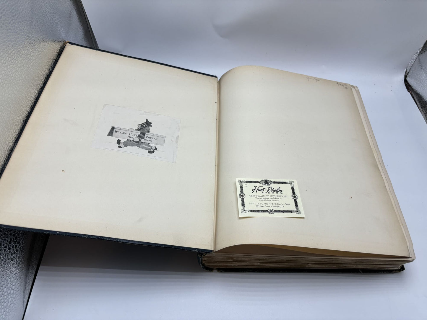 The Old Plate of the Cambridge Colleges