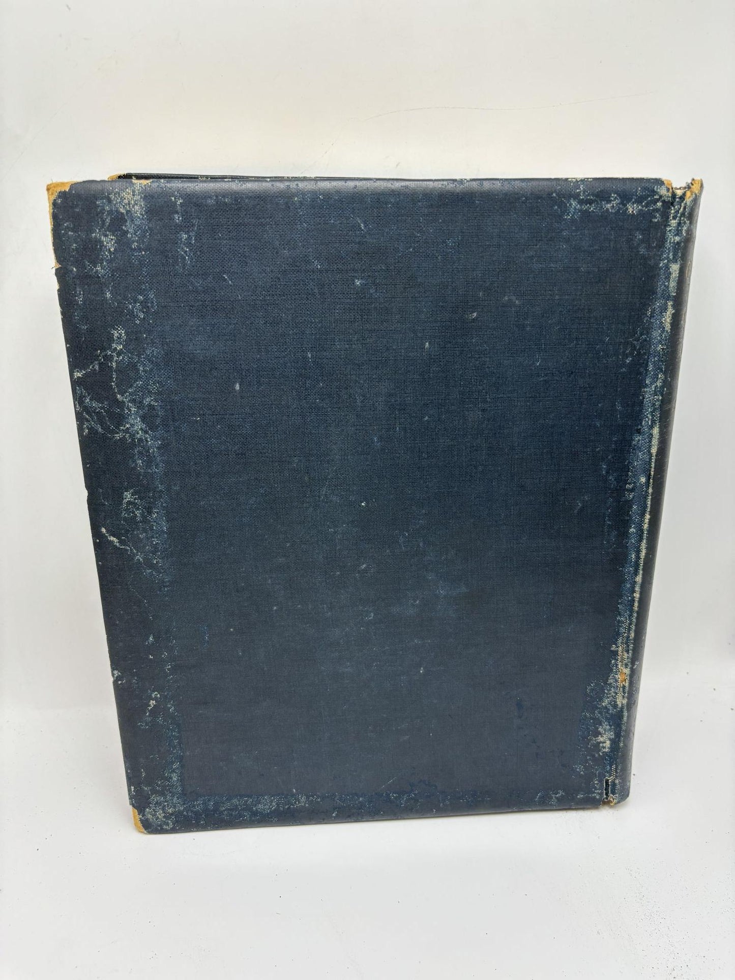 The Old Plate of the Cambridge Colleges