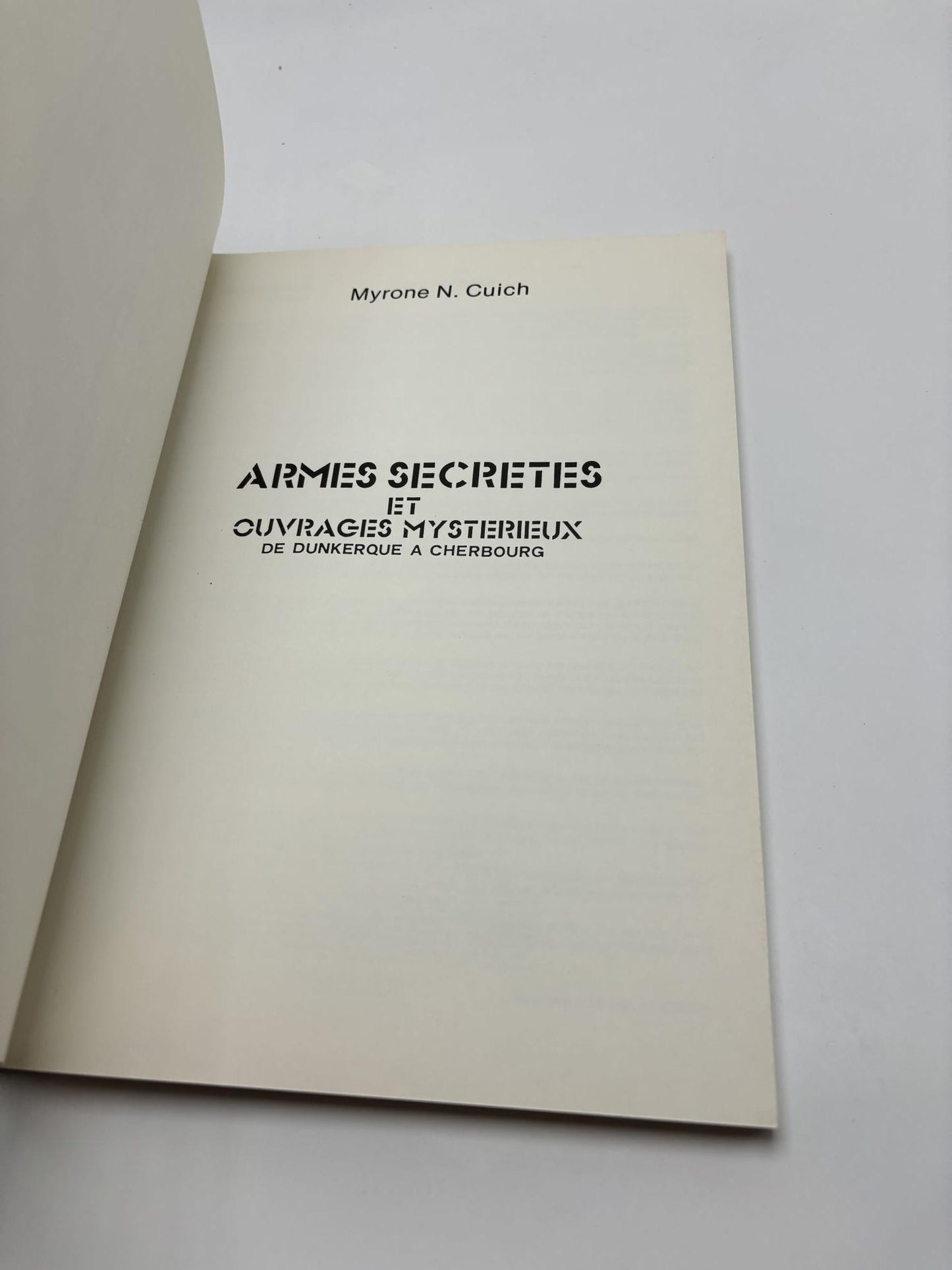 Armes Secretes Et Ouvrages Mysterieux