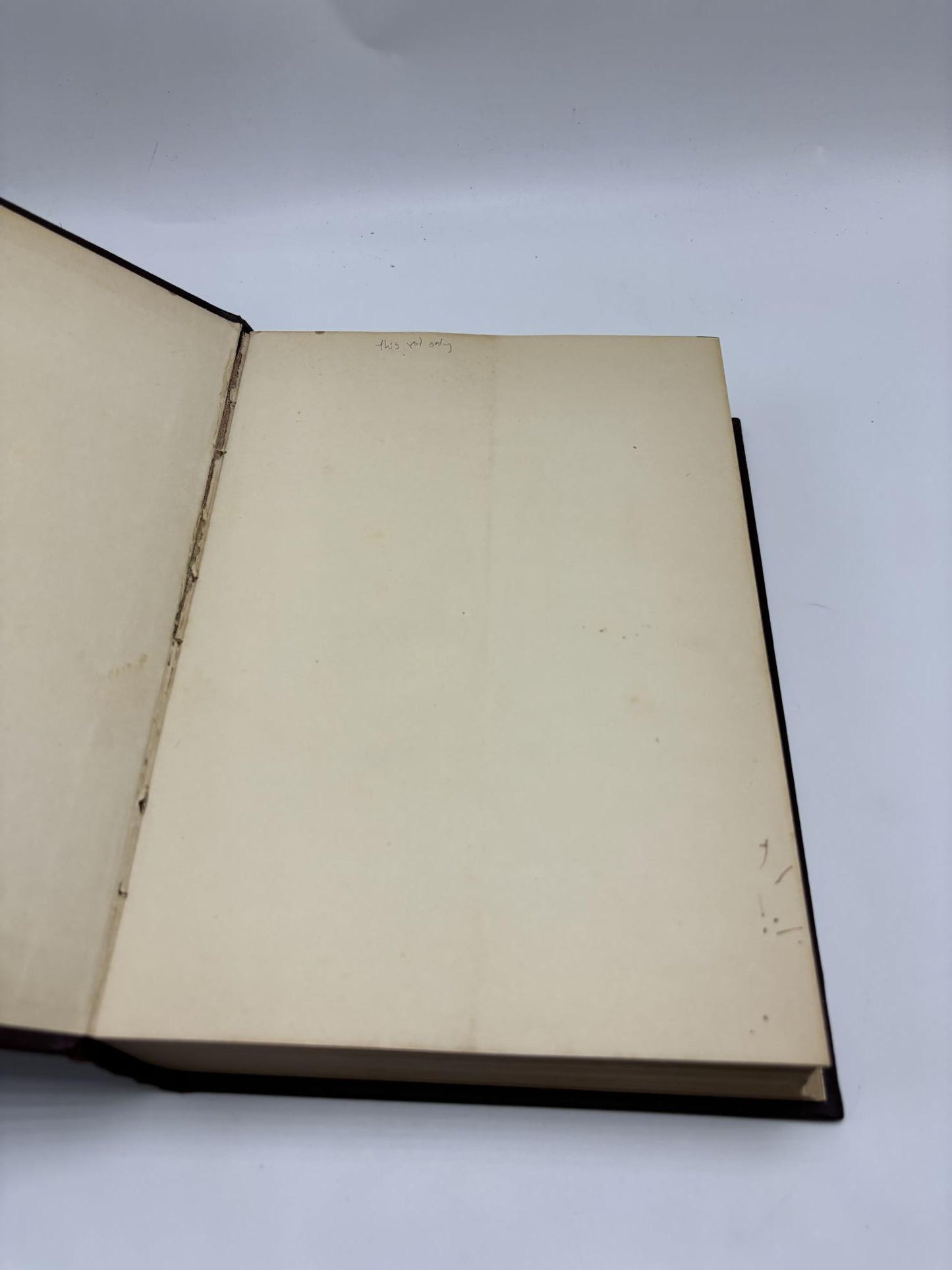A Revised Flora of Mayala: An Illustrated Systematic Account Of The Malayan Flora, Including Commonly Cultivated Plants Volume I: Orchids Of Malaya