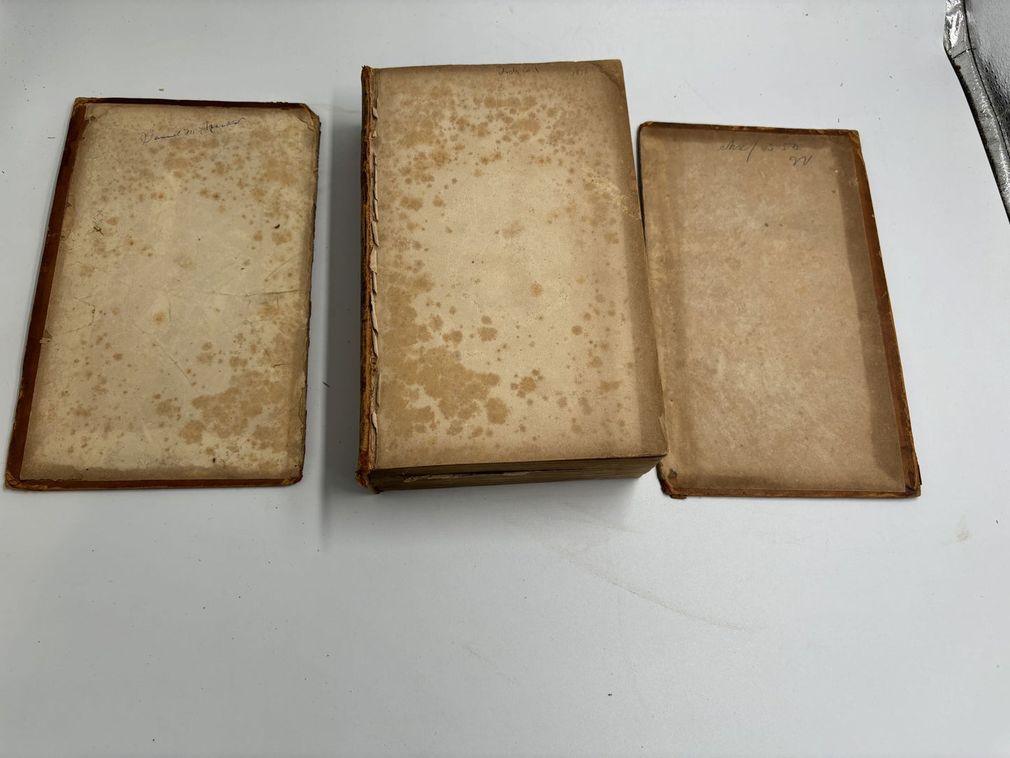 Commentaries On The Laws Of England, By The Late Sir W. Blackstone, To Which Is Added An Analysis By Barron Field, Esq. (2 Volumes In 1)