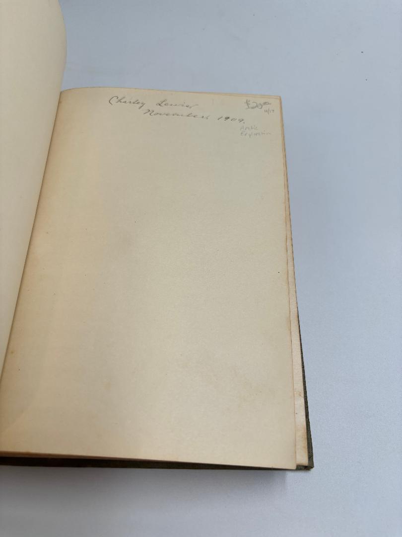 Finding The North Pole: Dr. Cook's Own Story of His Discovery, April 21, 1908 - The Story Of Commander Peary's Discovery, April 6, 1909 Together with the Marvelous Record Of Former Arctic Expeditions