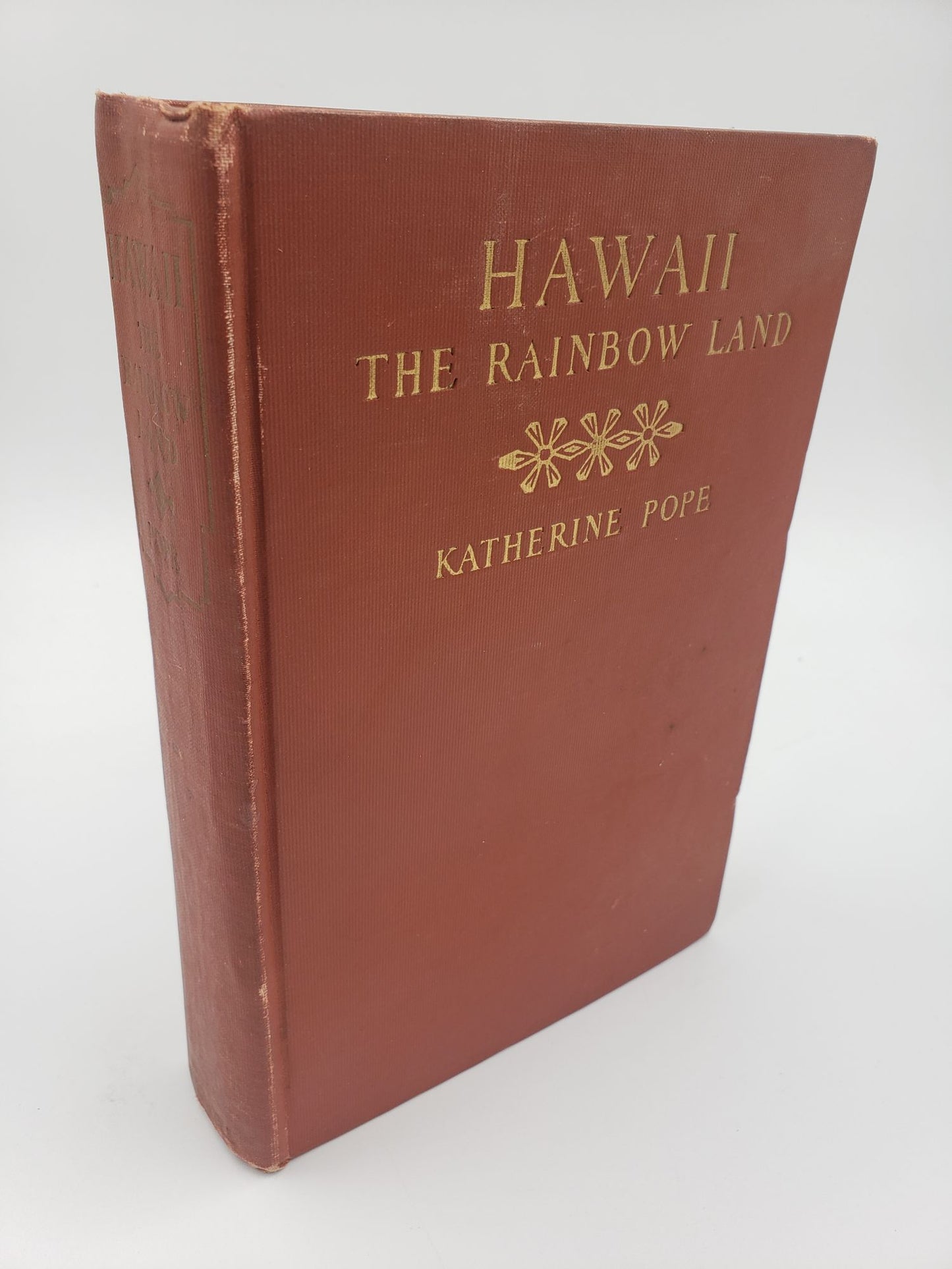 Hawaii: The Rainbow Land