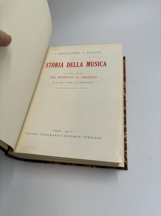 Storia della Musica. III Volumi. Vol. I: Dal Medioevo al Seicento. Vol. II: Il Settecento. Vol. III: L'Ottocento e il Novecento.