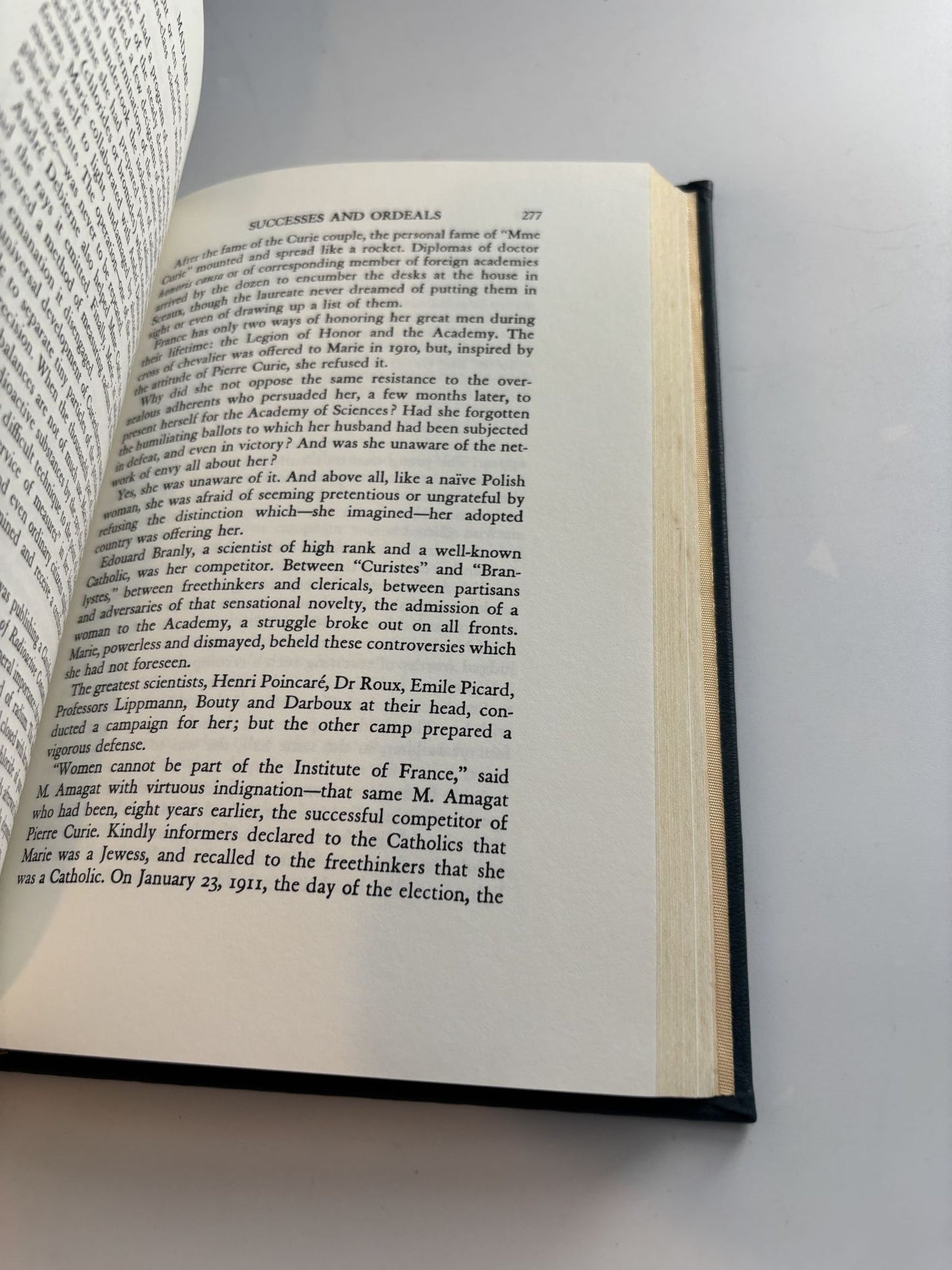 Madame Curie: A Biography By Eve Curie
