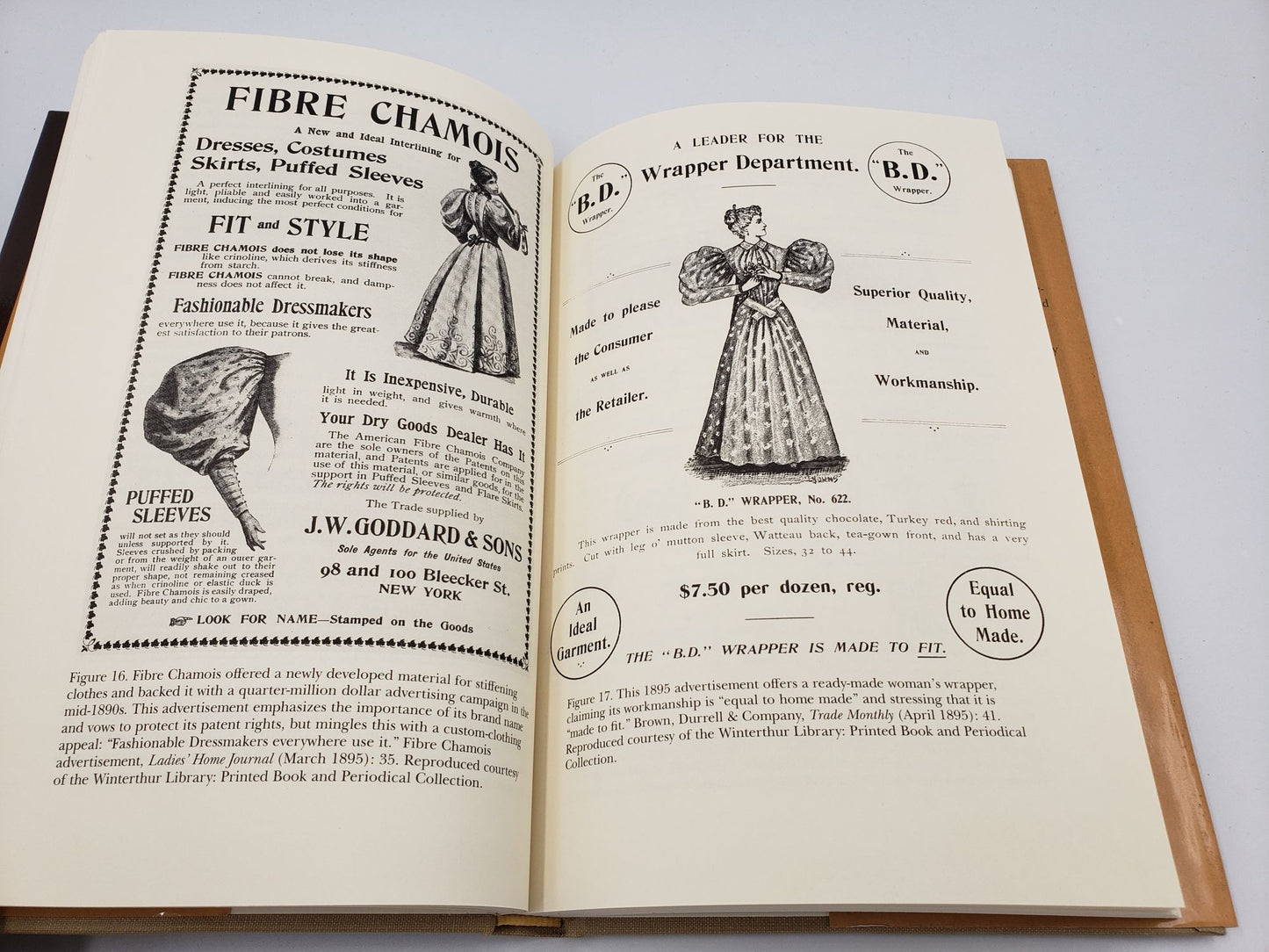 Selling Style: Clothing and Social Change at the Turn of the Century