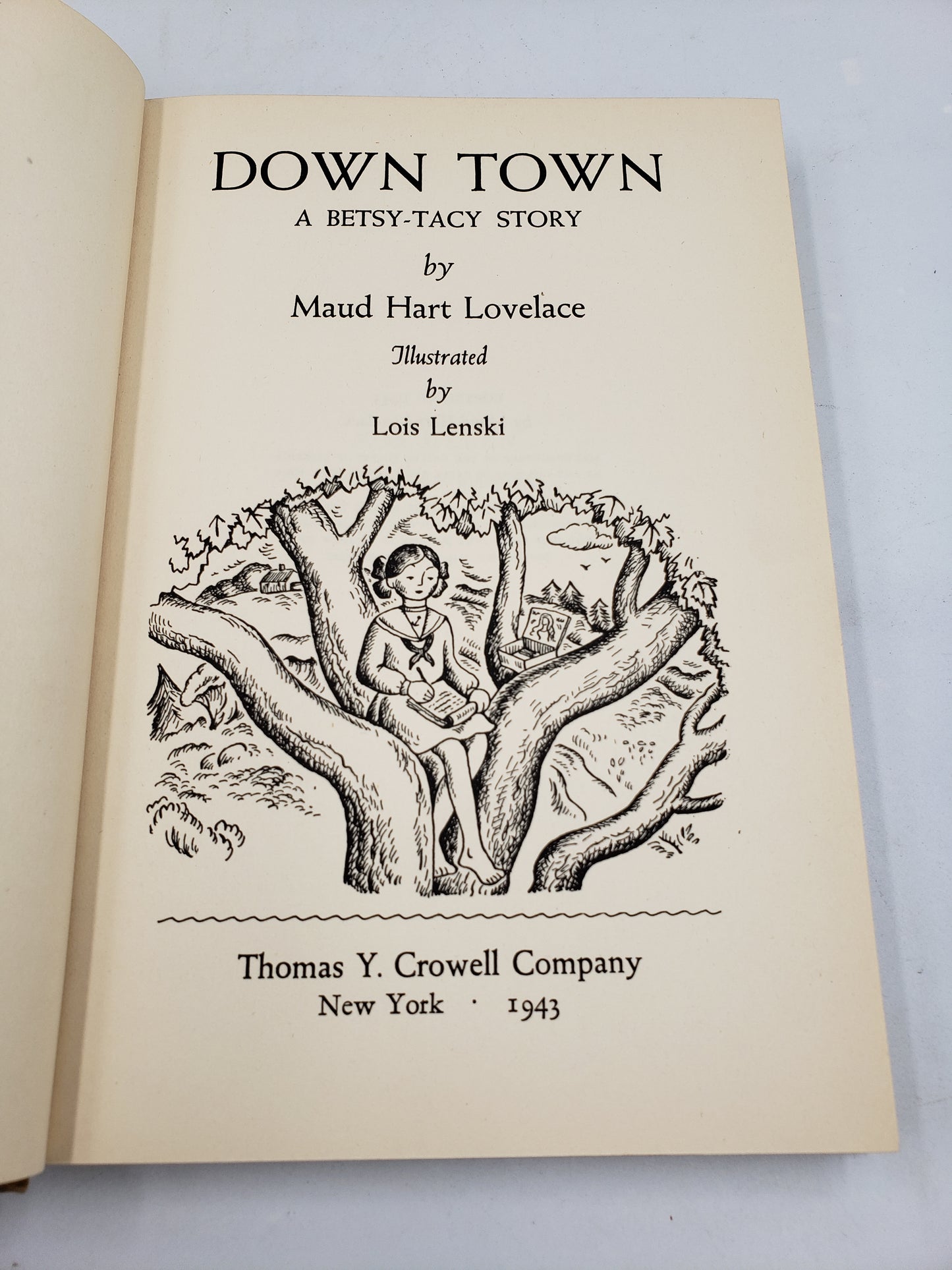Down Town: A Betsy-Tacy Story