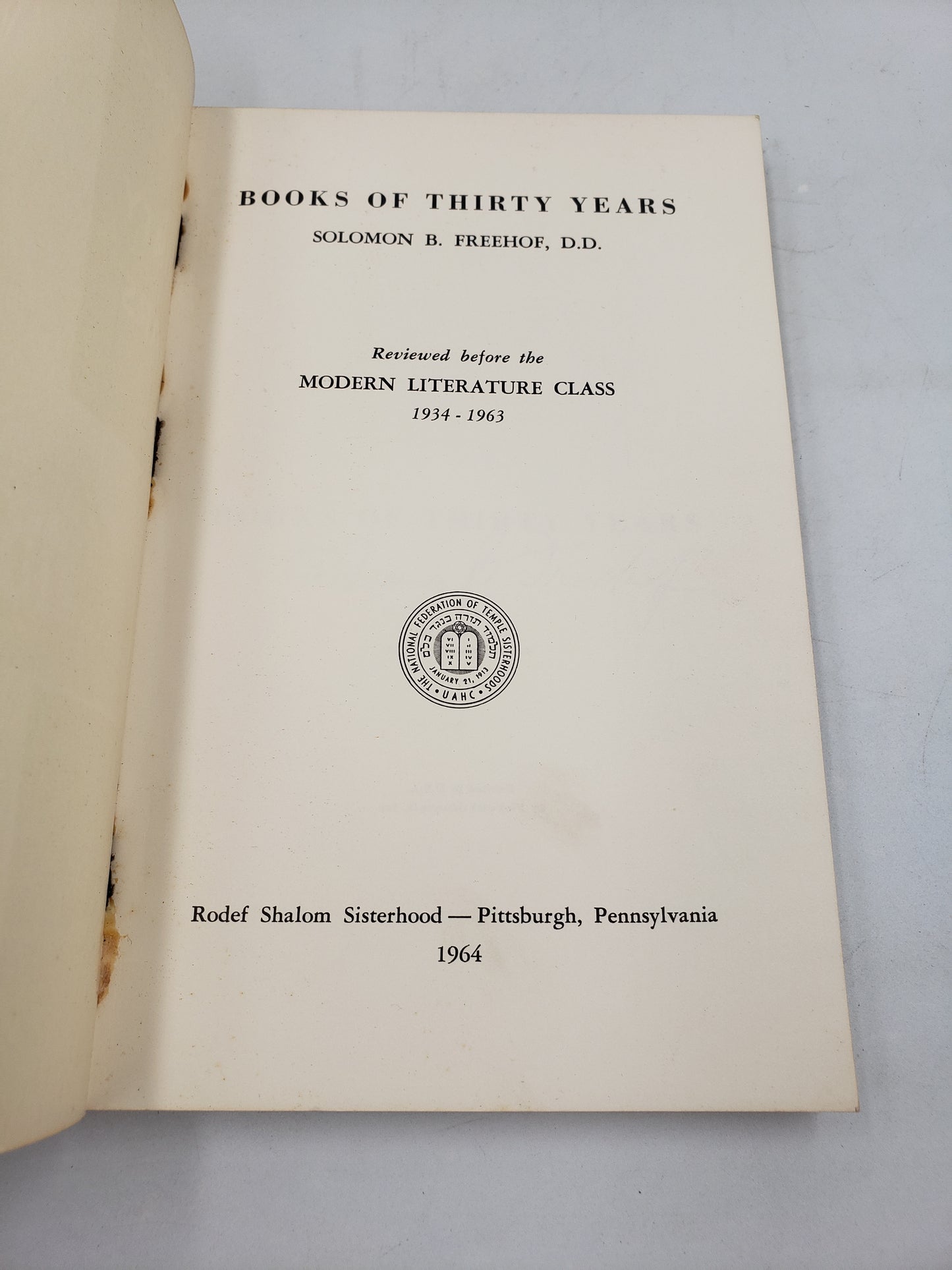 Books Of Thirty Years: Modern Literature Class 1934-1963