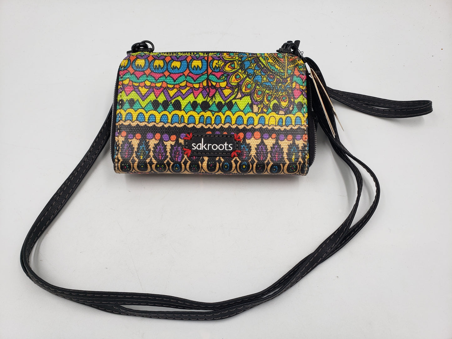 Sakroots Artist Circle Crossbody Clutch