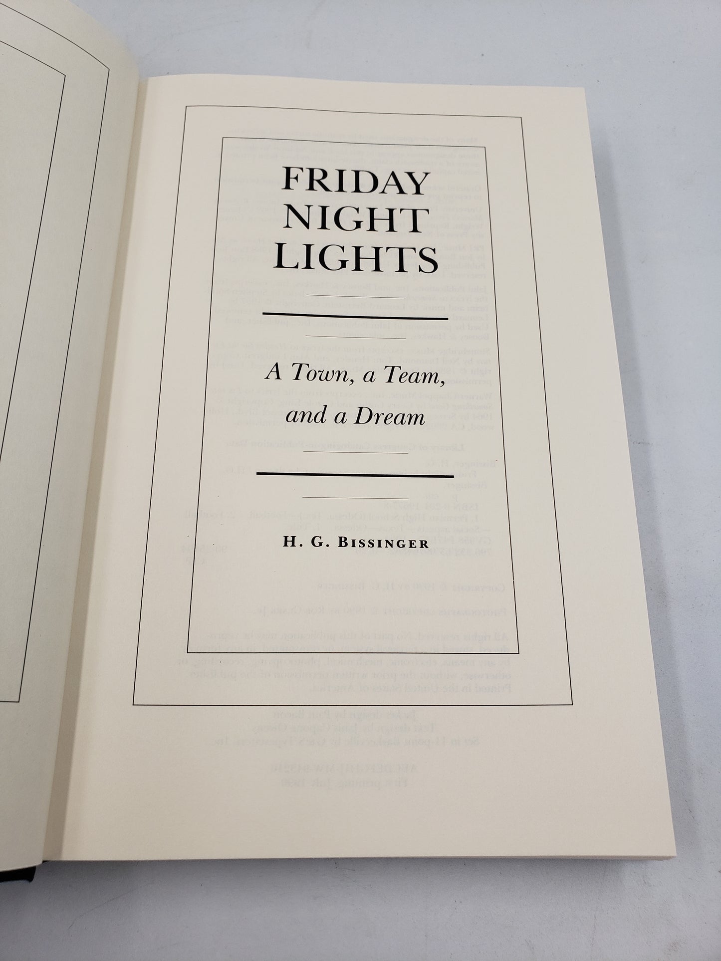 Friday Night Lights: A Town, a Team, and a Dream