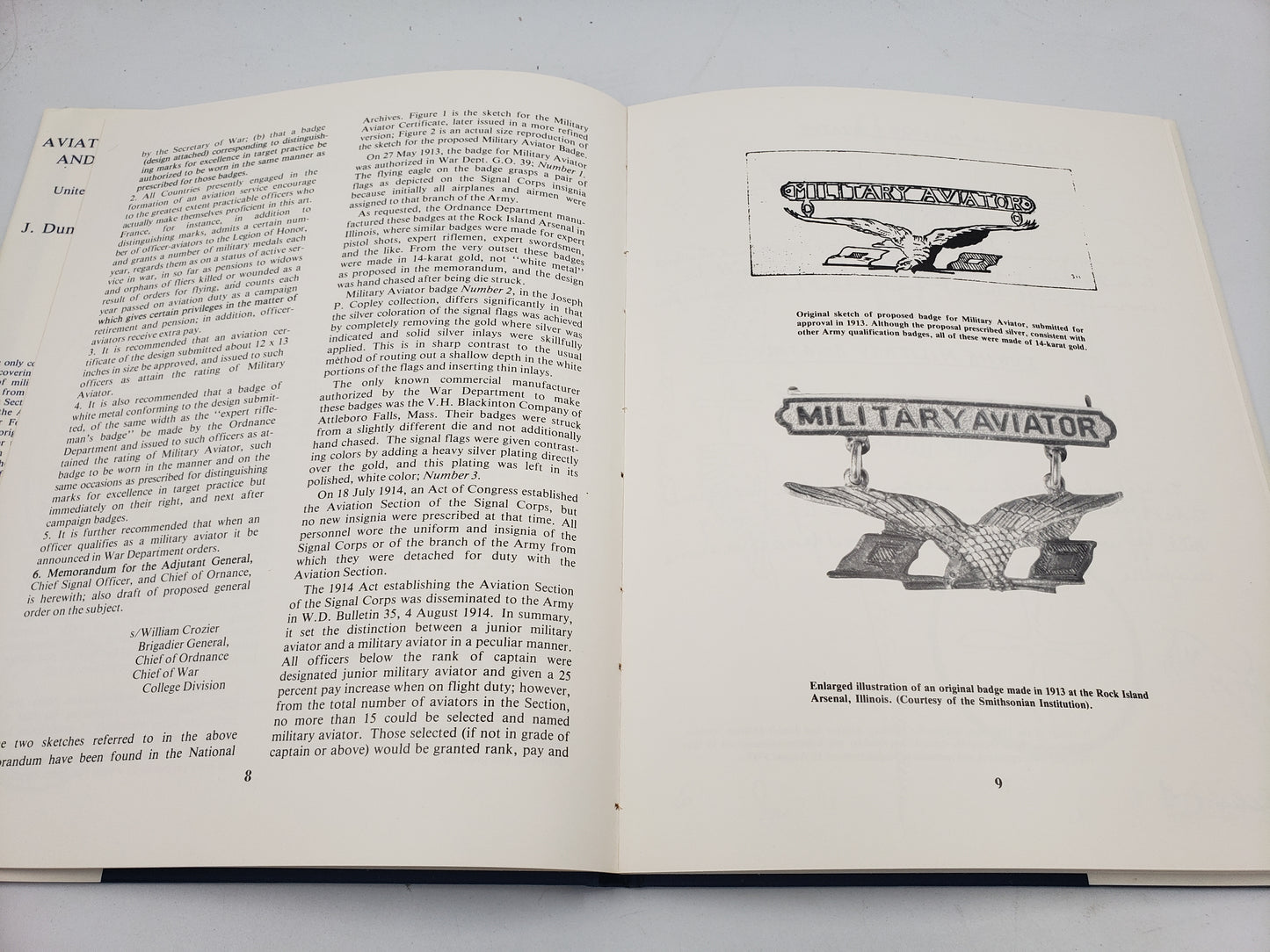 Aviation Badges And Insignia of the United States Army 1913-1946