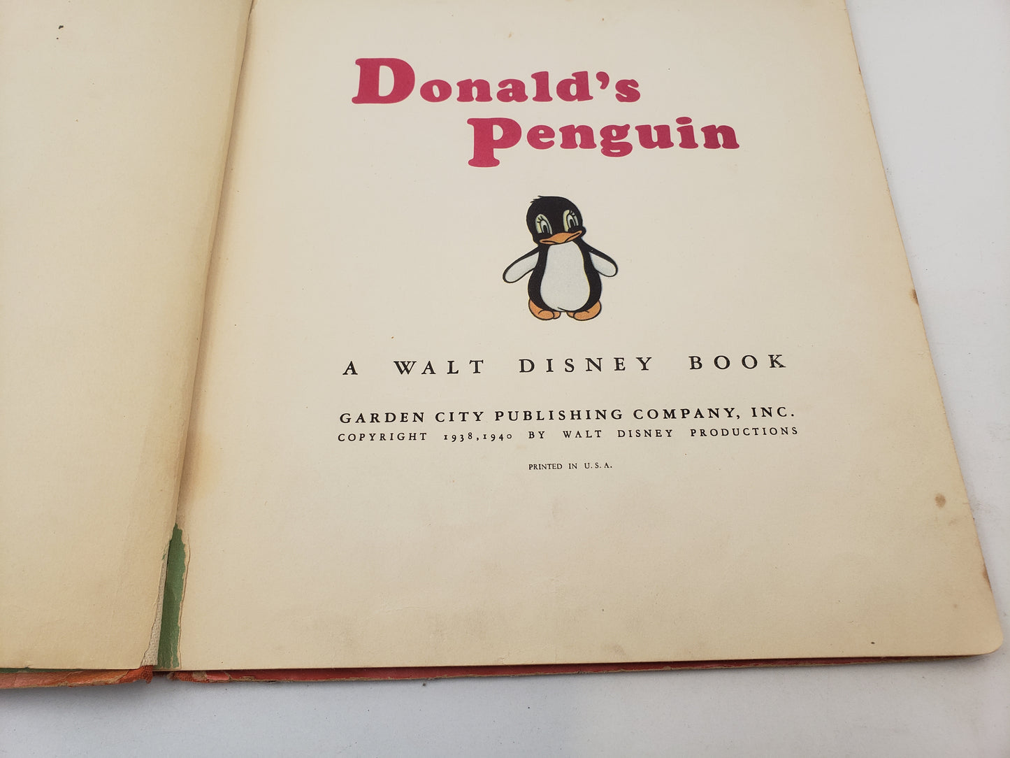 Donald's Penguim: A Walt Disney Book