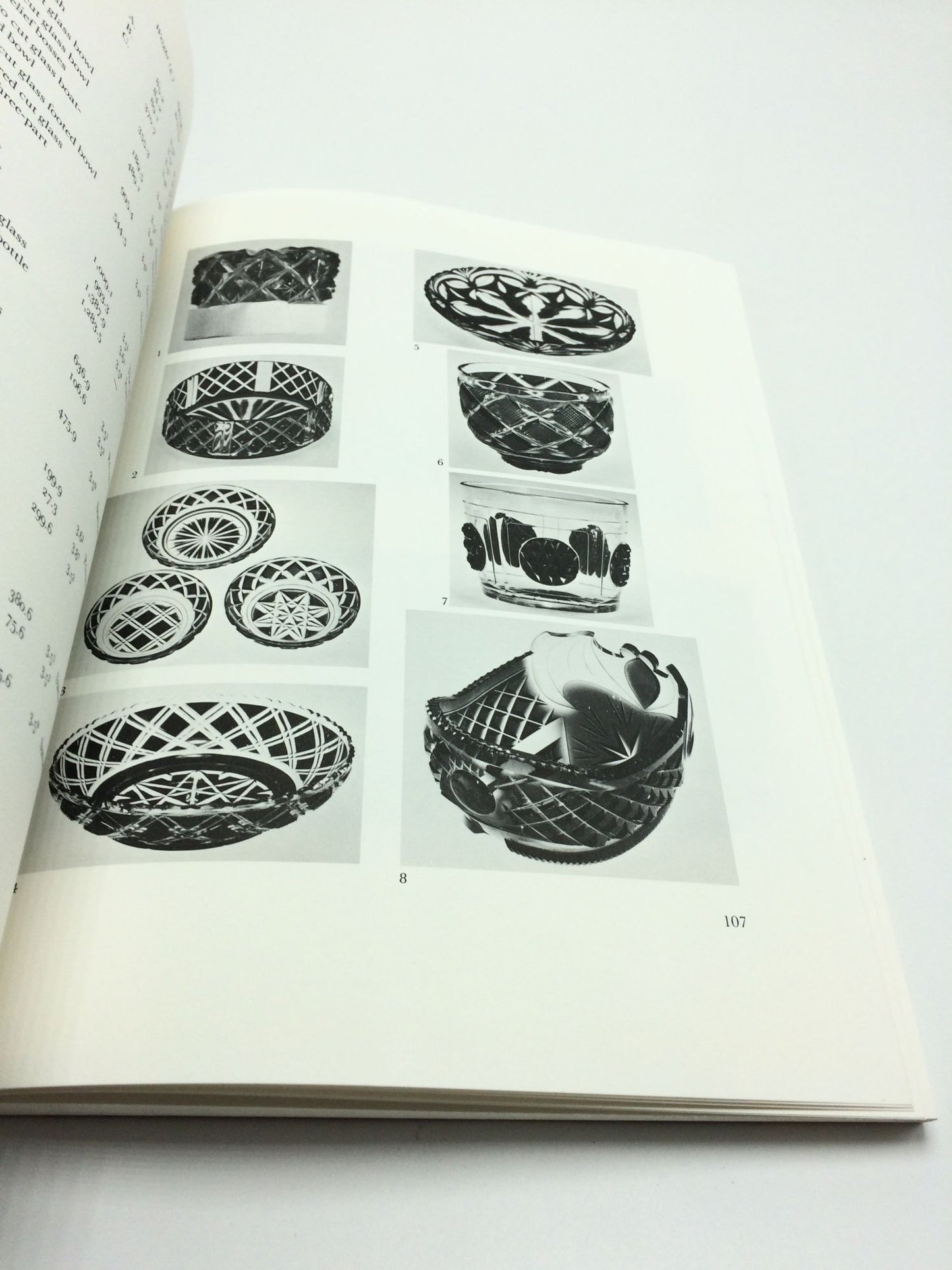 Journal of Glass Studies. Volume 26