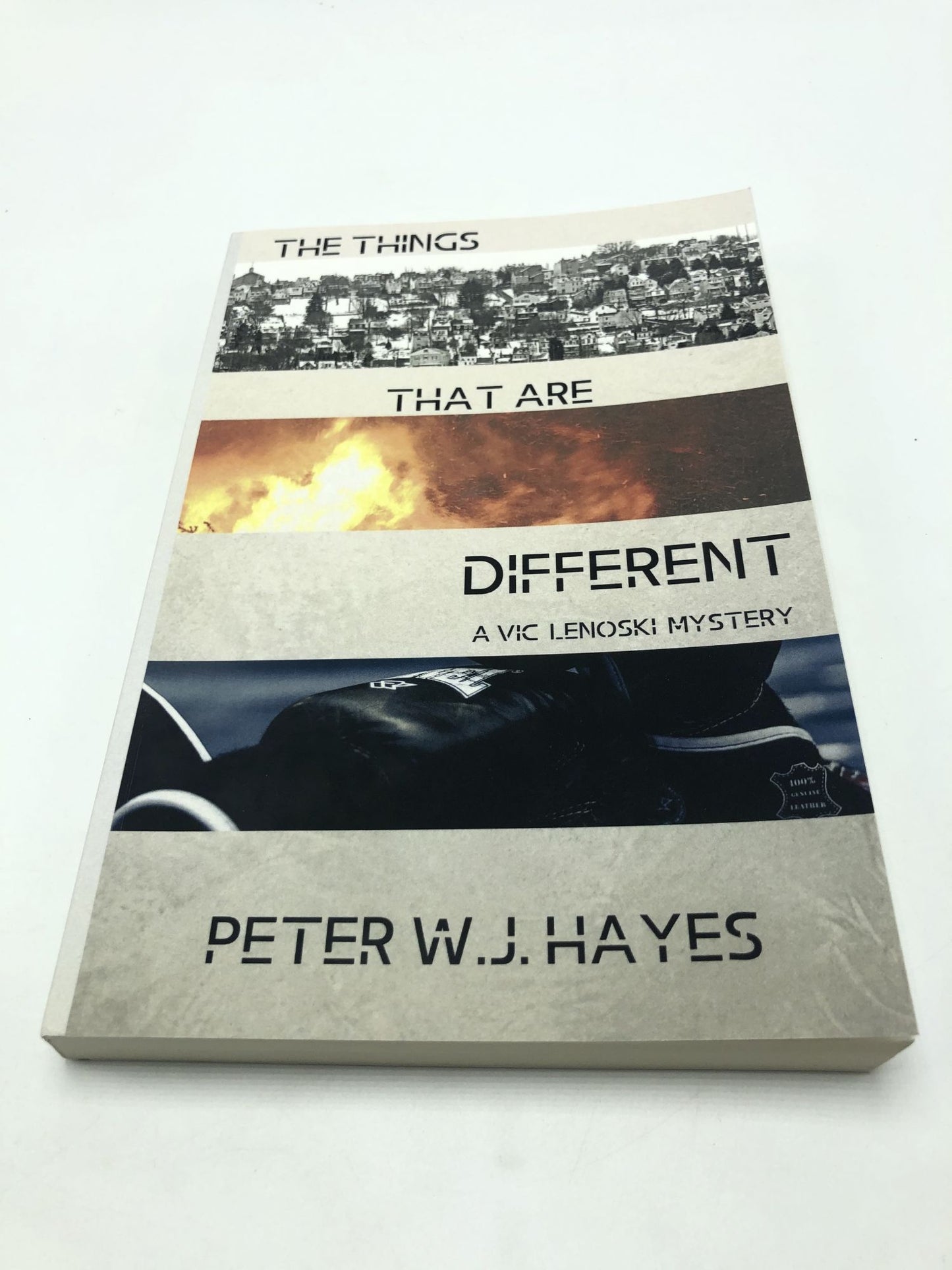 The Things That are Different: A Vic Lenoski Mystery