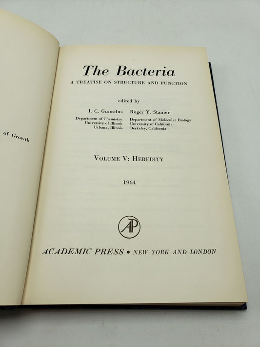 The Bacteria, A Treatise on Structure and Function: Heredity (Volume 5)