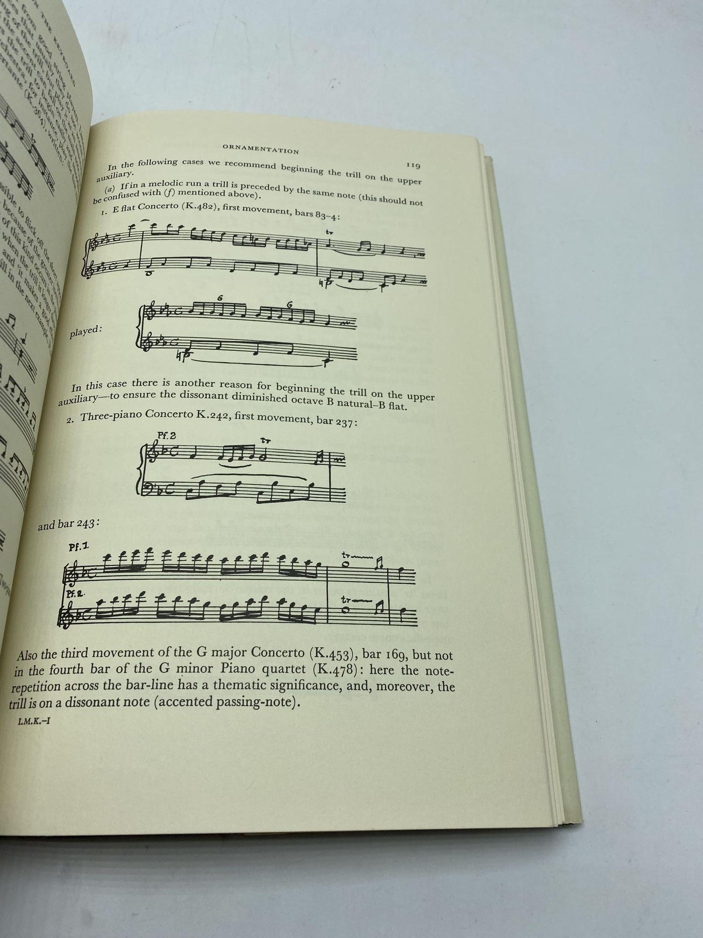 Interpreting Mozart on the Keyboard